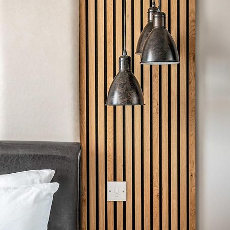 Canary Wharf Retreat With Free Secure Parking Лондон Екстериор снимка