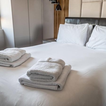Canary Wharf Retreat With Free Secure Parking Лондон Екстериор снимка