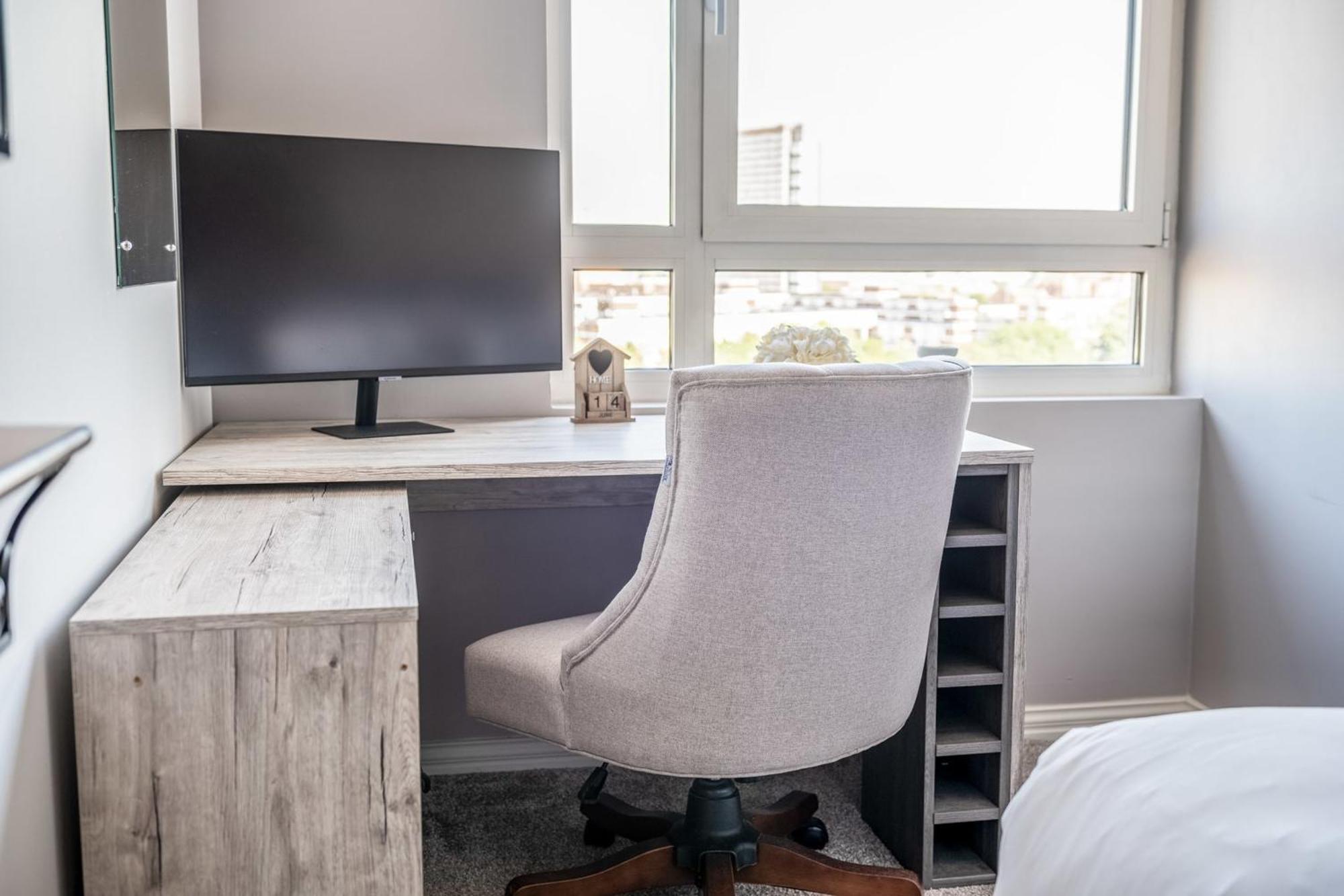 Canary Wharf Retreat With Free Secure Parking Лондон Екстериор снимка