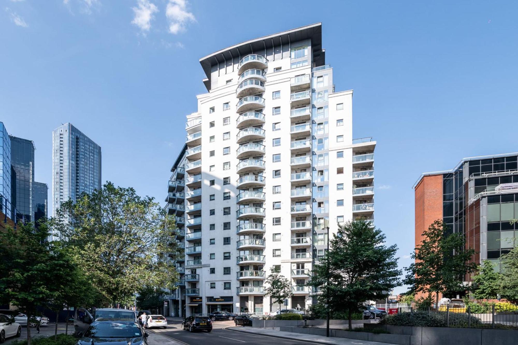 Canary Wharf Retreat With Free Secure Parking Лондон Екстериор снимка